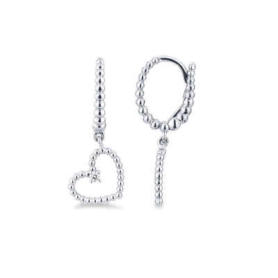 White gold 18k drop earrings with heart pendants and diamonds