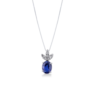 White gold 18k pendant with diamonds and a oval blue sapphire