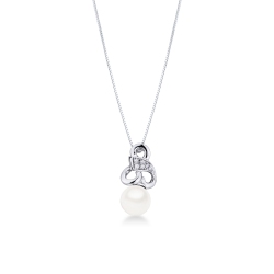 18k white gold necklace with diamonds and pearl
