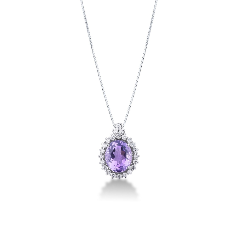 Necklace with pendant, central oval amethyst and diamonds