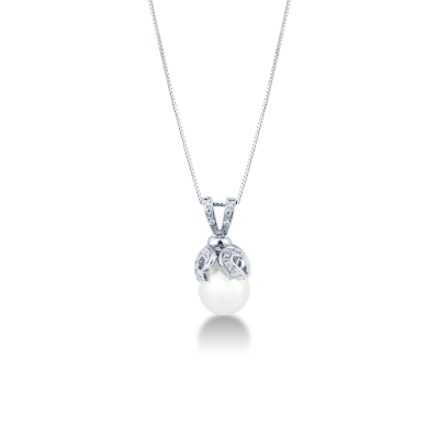 Necklace in 18k white gold with pearl and diamonds