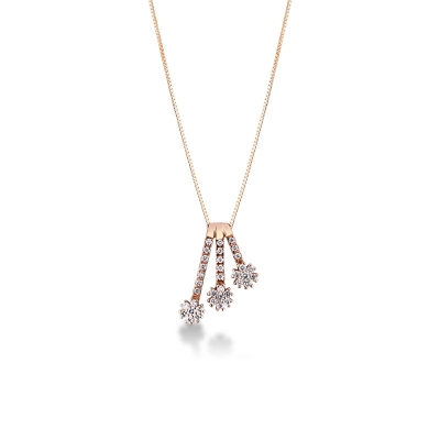 Necklace with 3 flowers pendant with diamonds