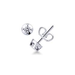 4 prongs white gold 18k diamond stud earrings 