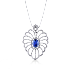 White gold 18k necklace with blue sapphire and diamonds