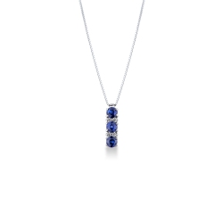 Necklace in 18k white gold with blue sapphires trilogy pendant