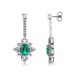 White gold 18k drop earrings with emerald oval cut and diamonds 