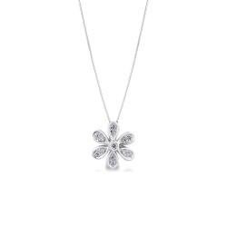 Flower pendant with 7 diamonds 