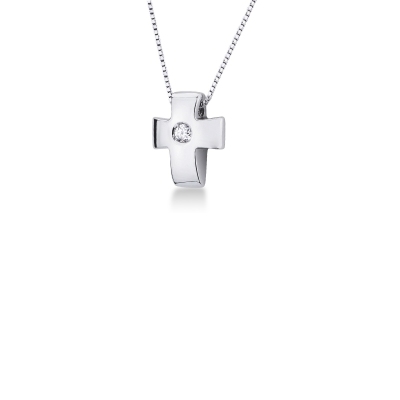 18k white gold cross pendant with solitaire diamond