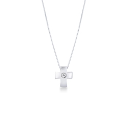 18k white gold cross pendant with solitaire diamond