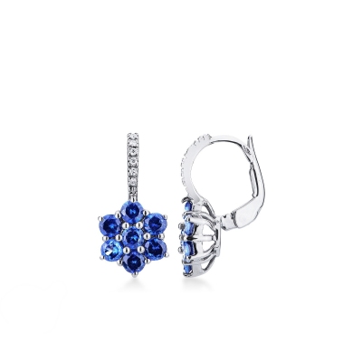 18k white gold earrings with blue sapphires and diamonds flower shaped