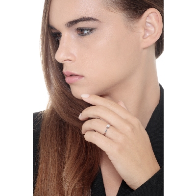 Solitario griffe a 4 griffe in oro bianco 18k con Diamante ct. 0,30