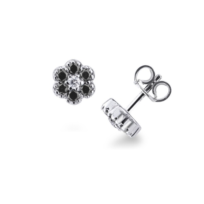 Cluster earrings in 18k white gold with black and white diamonds