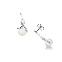 White gold 18k crossed earrings with pearls and diamonds 
