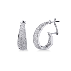 Fancy clip earrings in 18k white gold and diamonds