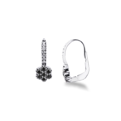 White gold 18k earrings with black and white diamonds flower shaped 
