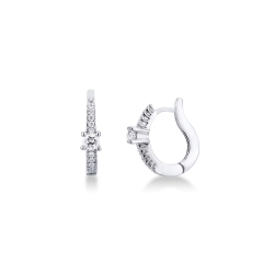 18k white gold oval earrings with diamonds