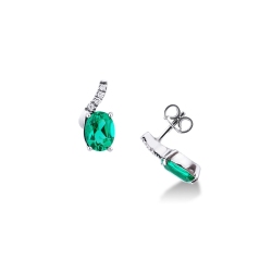 18k white gold fancy earrings with emeralds and round cut diamonds