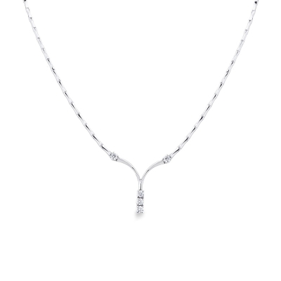 18k white gold semi-rigid necklace with diamonds