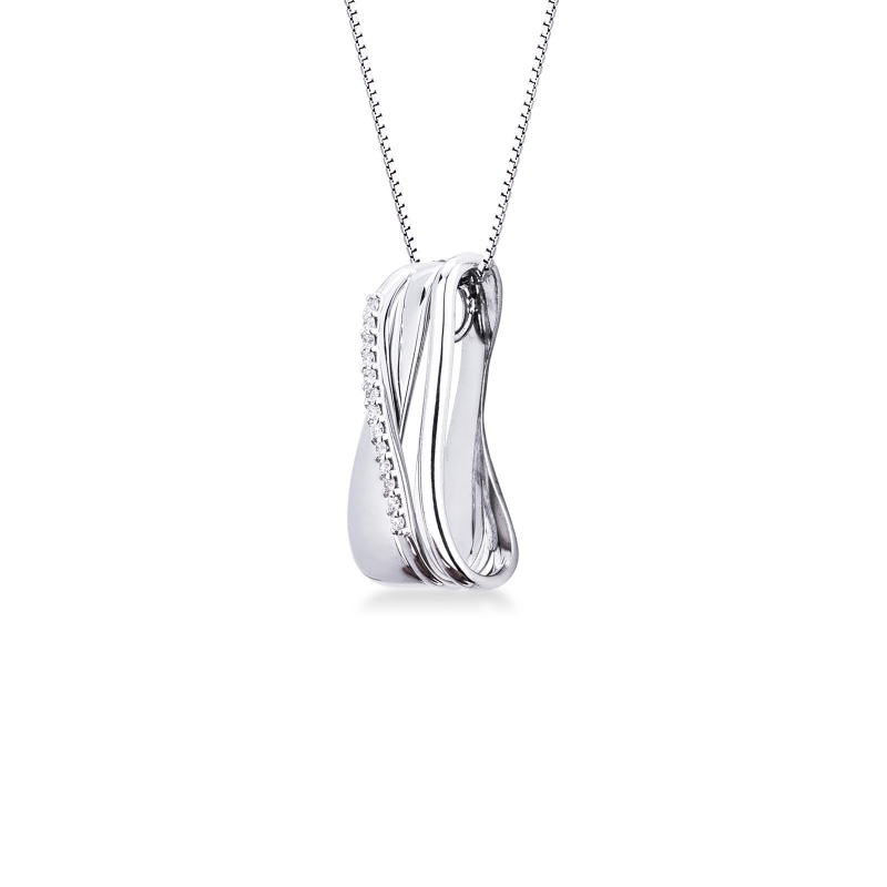 18k white gold bands pendant with diamonds
