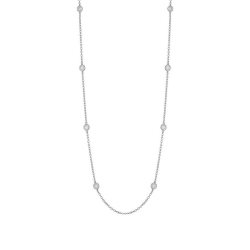 Long necklace with solitaire diamonds in 18k white gold