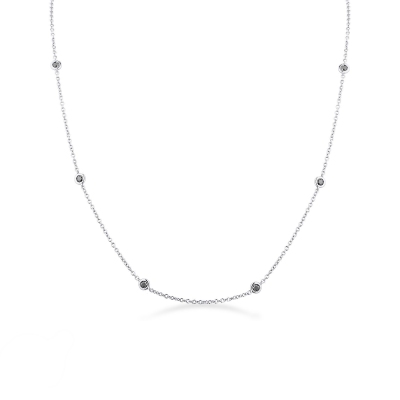 Necklace with black diamonds