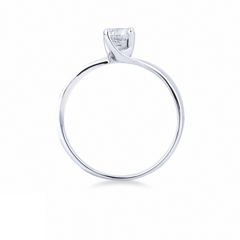 4 claw white gold 18k solitaire ring with diamond 0,40 ct
