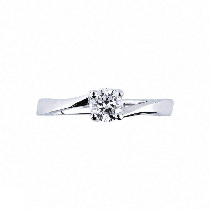 4 claw white gold 18k solitaire ring with diamond 0,40 ct