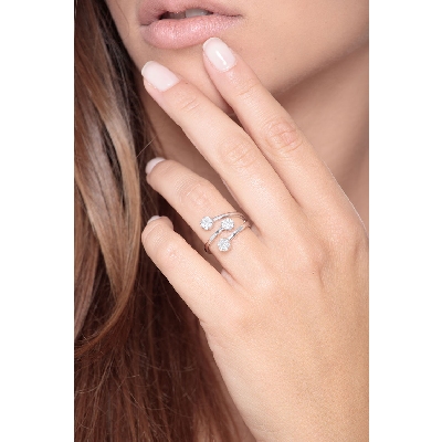 Anello illusion trilogy in oro bianco 18k con diamanti