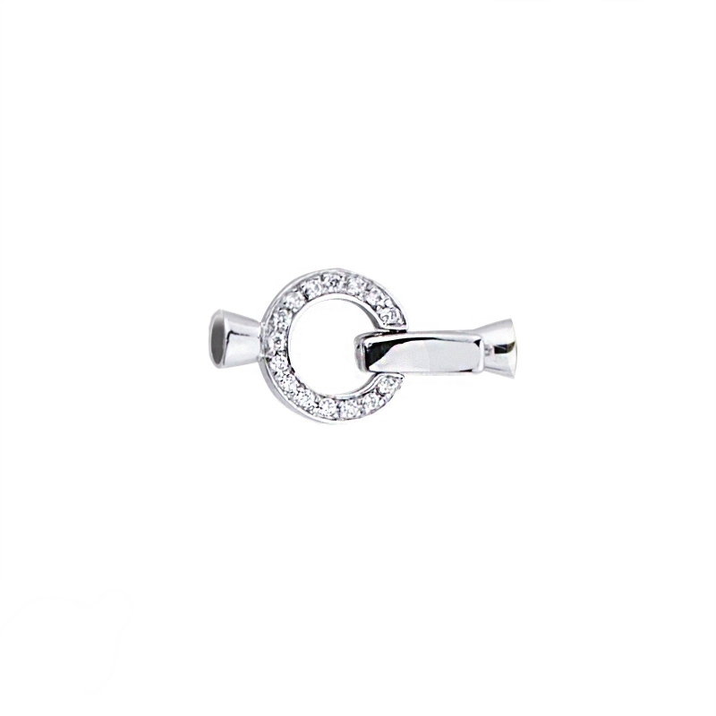 Closure for pearl necklace with diamonds