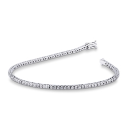 Tennis bracelet with diamonds