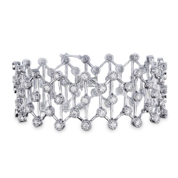 Fancy bracelet with diamonds 