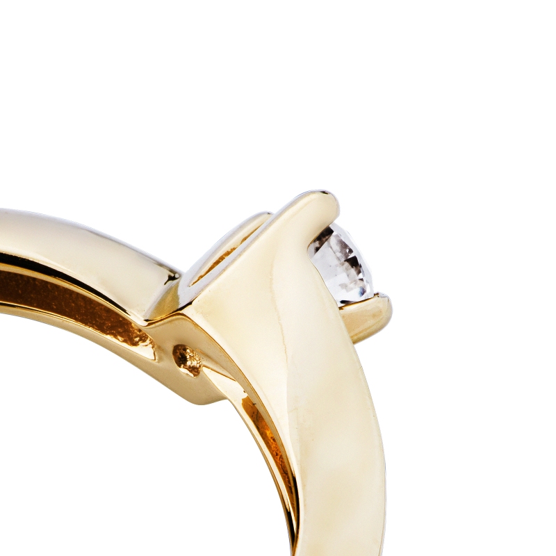 Solitario griffe a 4 punte in oro giallo 18k con Diamante ct. 0,20