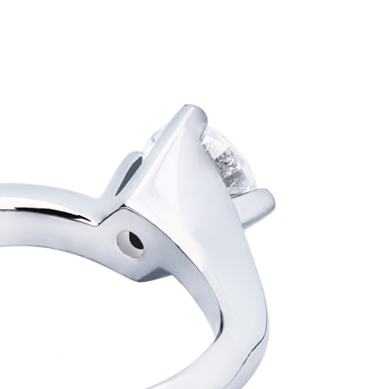 Solitario in Oro bianco 18k con diamante di 1.00 ct., modello Valentino