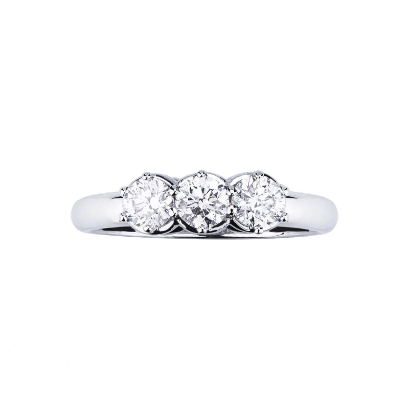 White gold 18k trilogy ring with 0,90 ct diamonds