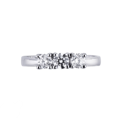 Trilogy ring white gold 18k with diamonds 0,60 ct