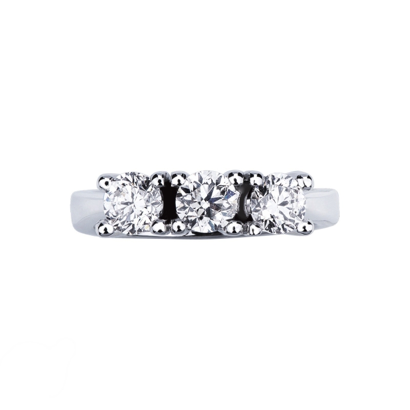 White gold 18k trilogy ring with 1,20 ct diamonds