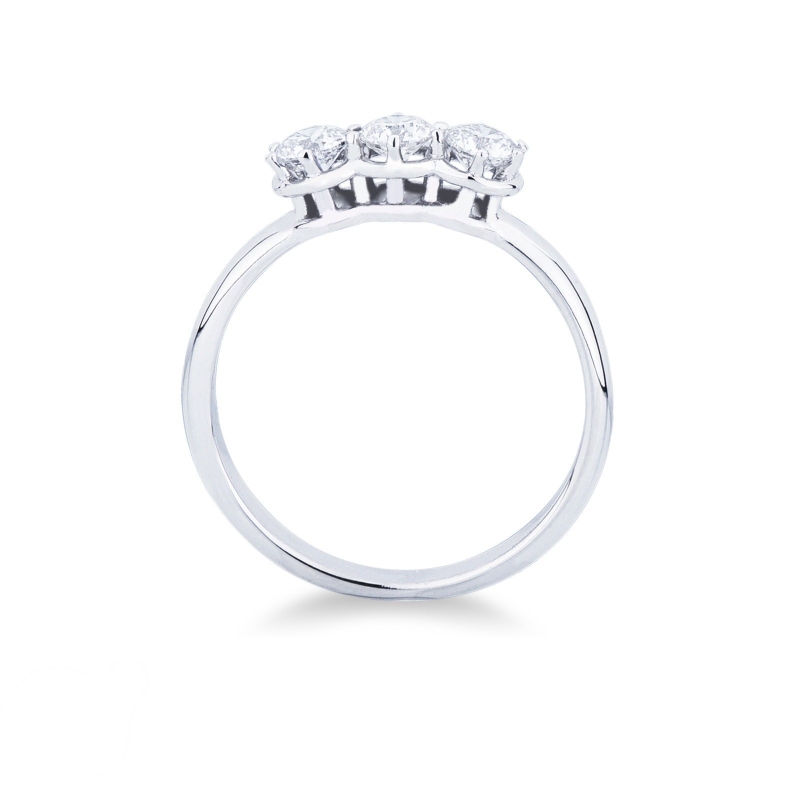 White gold 18k trilogy ring with 0,60 ct diamonds 
