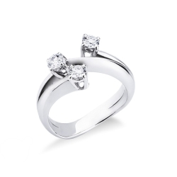 Trilogy ring crossover white gold 18k with diamonds 