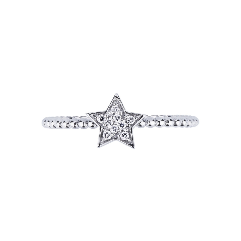 18k white gold star ring with diamonds 