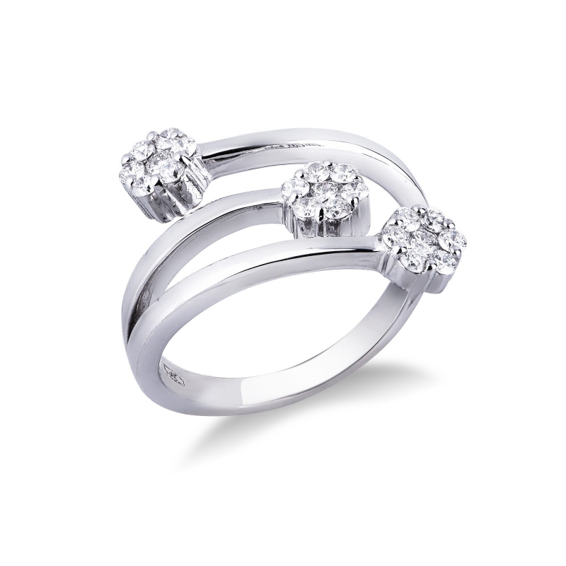 Trilogy type ring illusion in white gold 18k with diamonds pavé