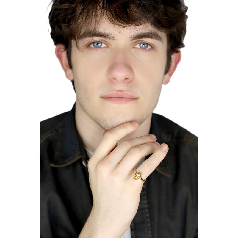 Anello in oro rosa 750 con teschio e diamanti