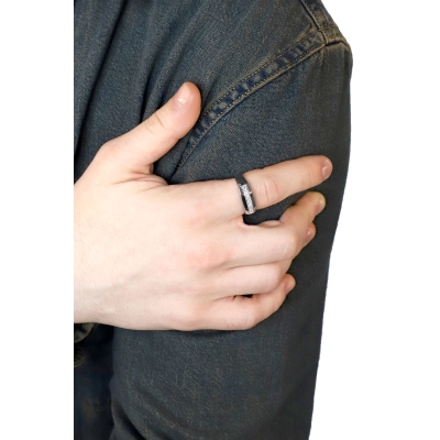 Veretta con 7 diamanti uomo in oro bianco