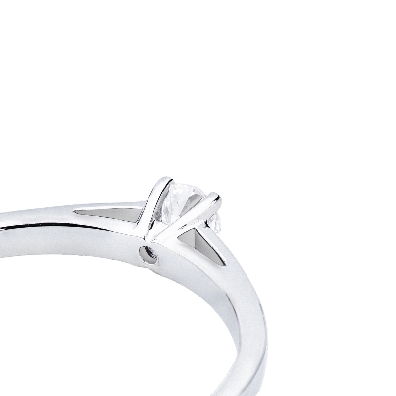  Anello Solitario Passione 0,15 ct in oro bianco 18k