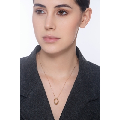 Collana in oro giallo 18k con ciondolo ovale