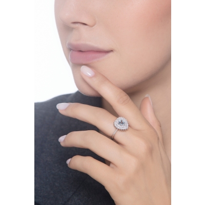 Anello in oro bianco 750 con acquamarina cuore e diamanti