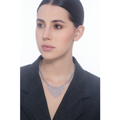 Girocollo design tessuto triangolo in oro bianco 18k con diamanti