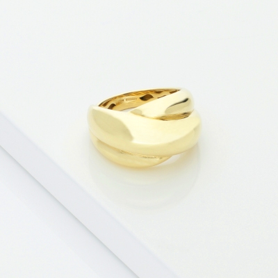 Anello fascia ad intreccio in oro giallo 18k