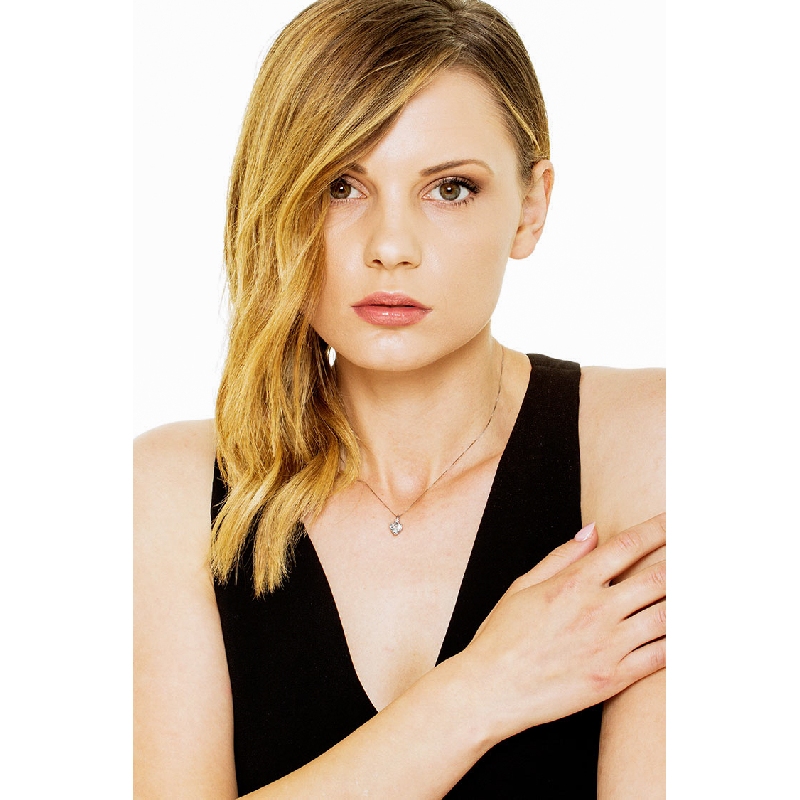 Collana in oro bianco 18k con ciondolo acquamarina a cuore e diamanti