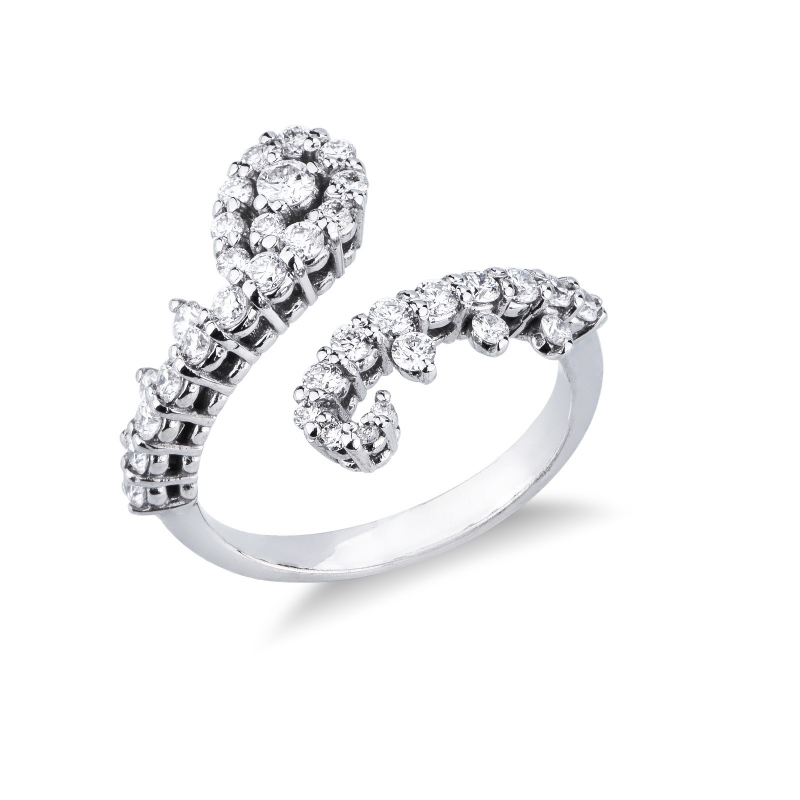Anello contrariè design in oro bianco 18k con diamanti