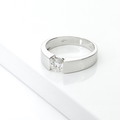 Anello fidanzamento Unico 0,50 ct in oro bianco 18k